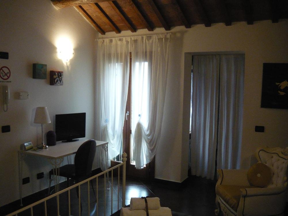 L'Ippogrifo Apartment Феррара Экстерьер фото